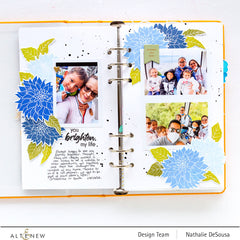 Mini Delight Mini Delight: Café Au Lait Dahlia Stamp & Die Set