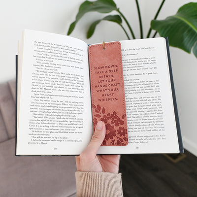 Stationery & Gifts Cozy Comfort 2025 Leather Bookmark