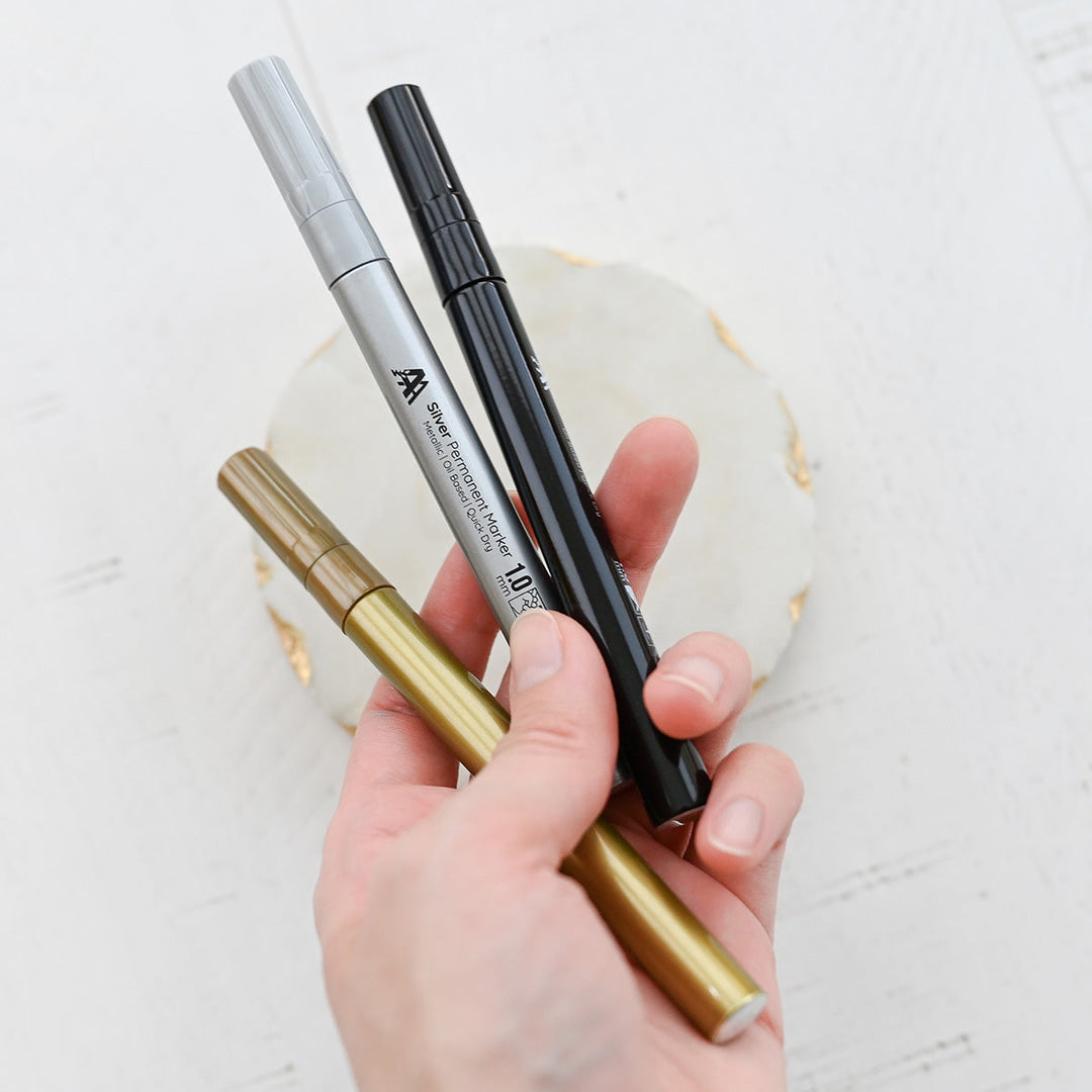 Stationery & Gifts Essential Permanent Markers Set