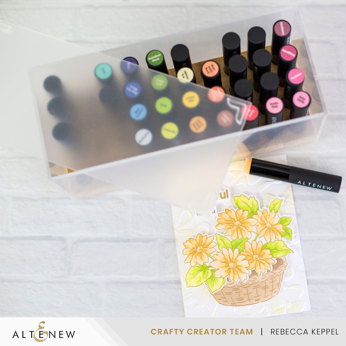 Tools Bundle Crafter’s Showcase: 40 Mini Blending Brushes & Storage Bundle