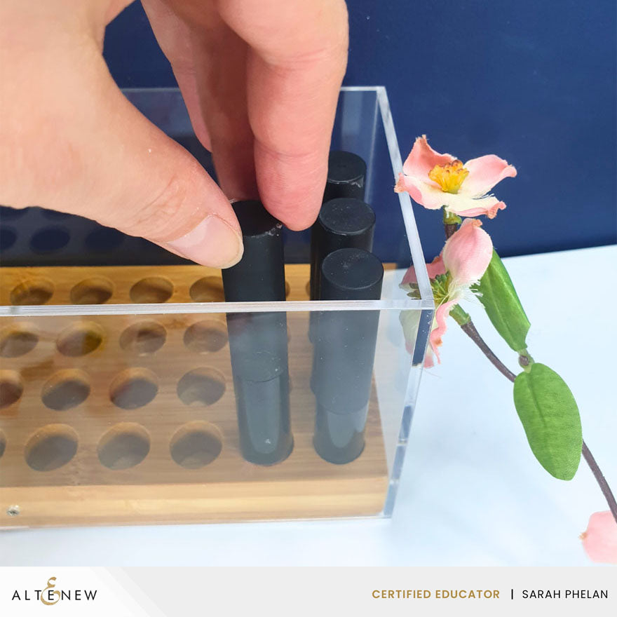 Tools Crafter's Showcase Mini Blending Brush Storage